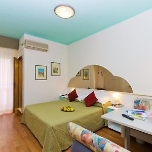 Dreibettzimmer